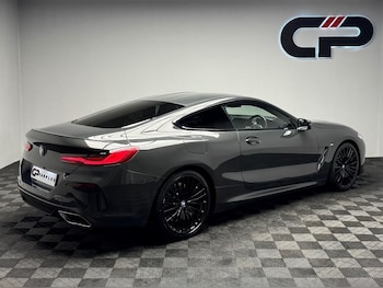 Used BMW 8 Series 2018 for sale - 75155645: Photo