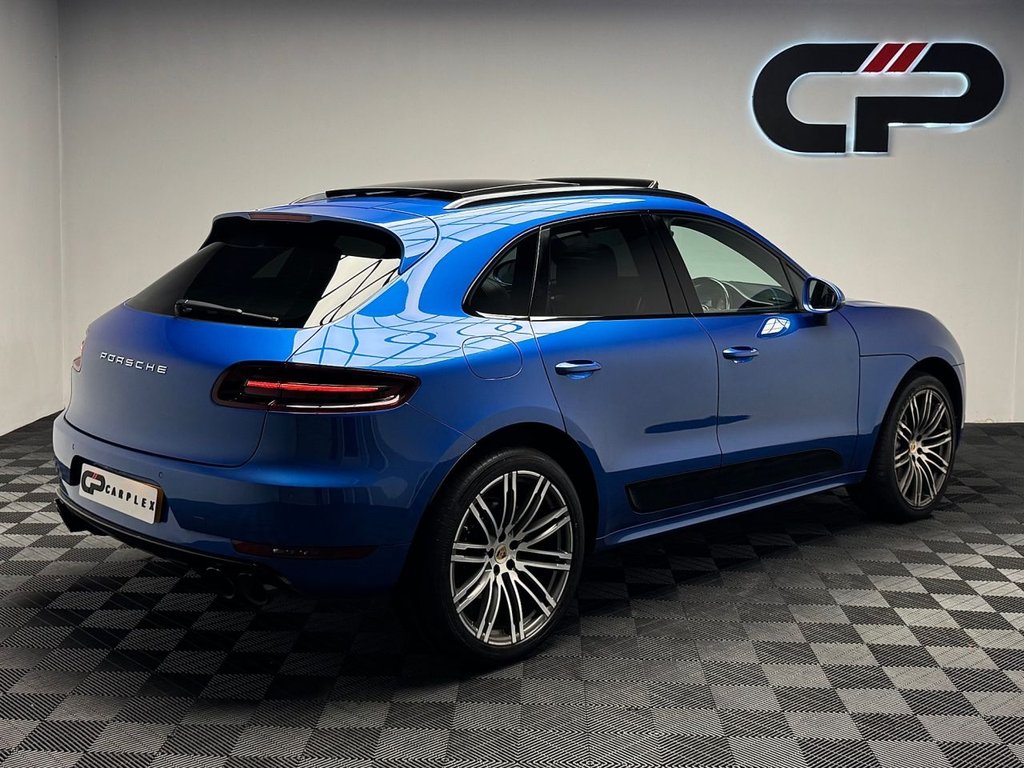 Used Porsche Macan 2015 for sale - 76820592: Photo 2