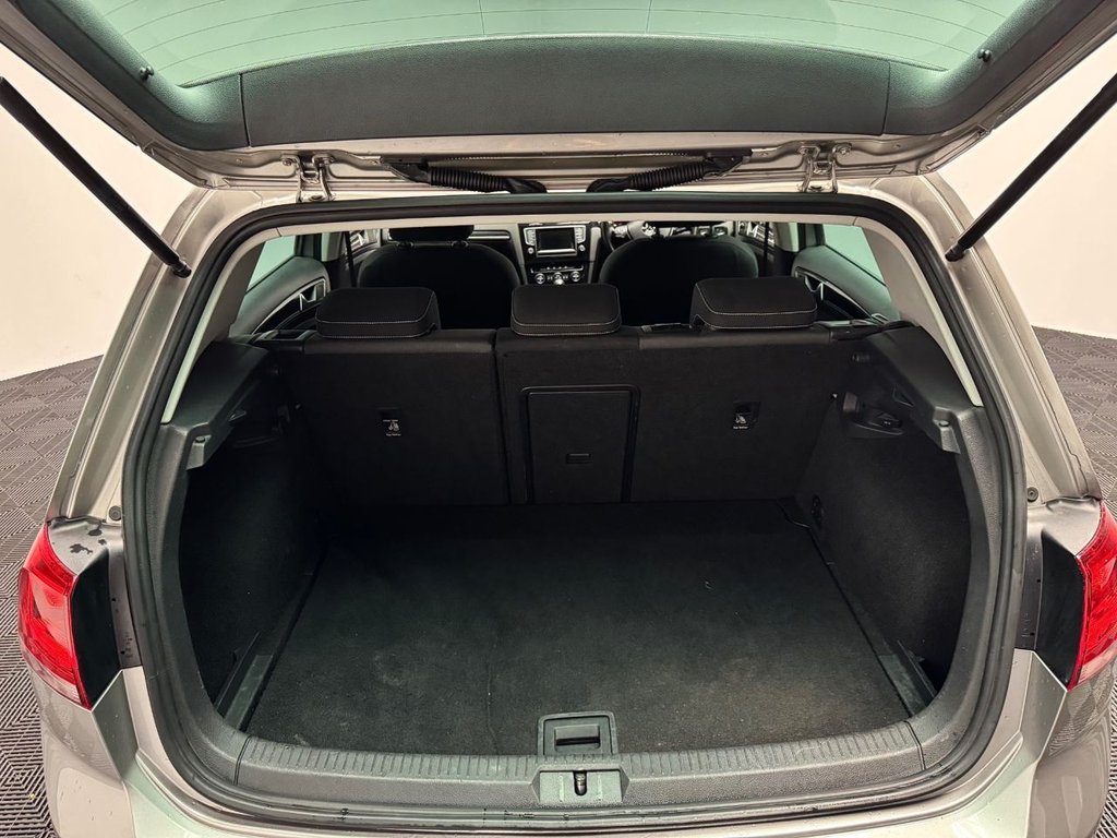 Used Volkswagen Golf 2013 for sale - 76547223: Photo 47