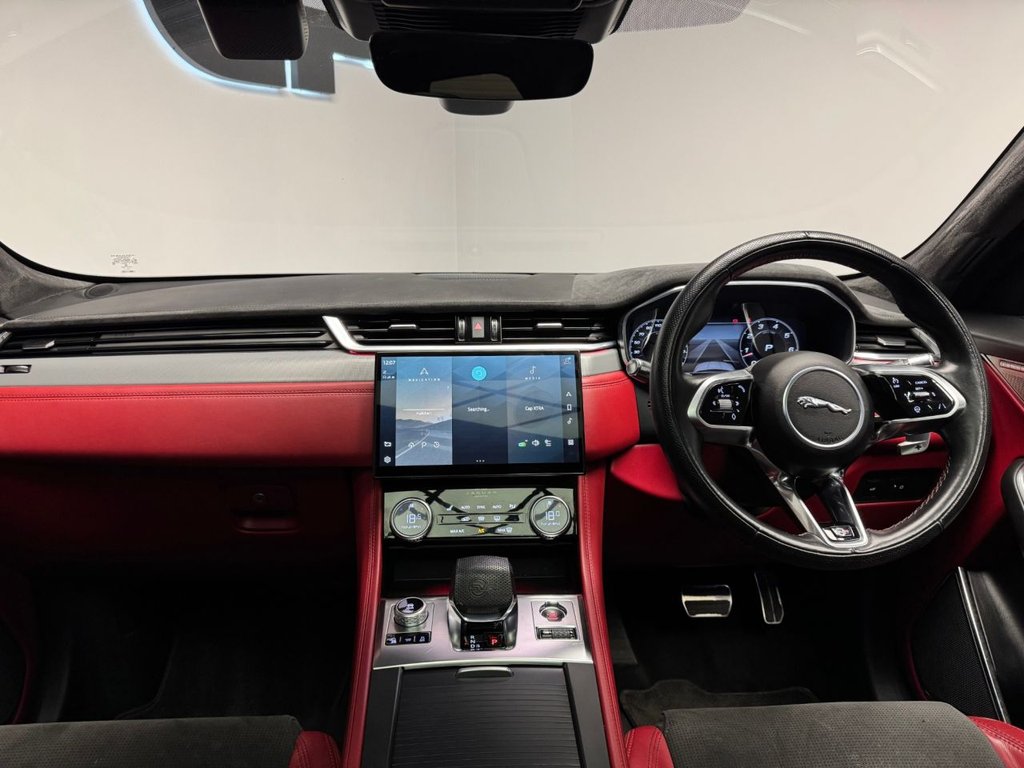 Used Jaguar F-Pace 2022 for sale - 77936344: Photo 36