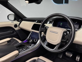 Used Land Rover Range Rover Sport 2018 for sale - 79422274: Photo