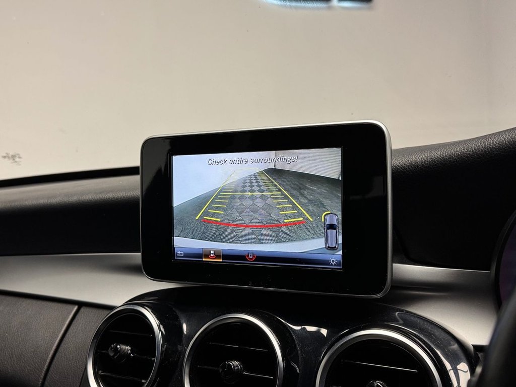 Used Mercedes-Benz C Class 2018 for sale - 76604880: Photo 32