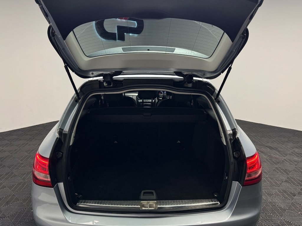 Used Mercedes-Benz C Class 2018 for sale - 76604880: Photo 46