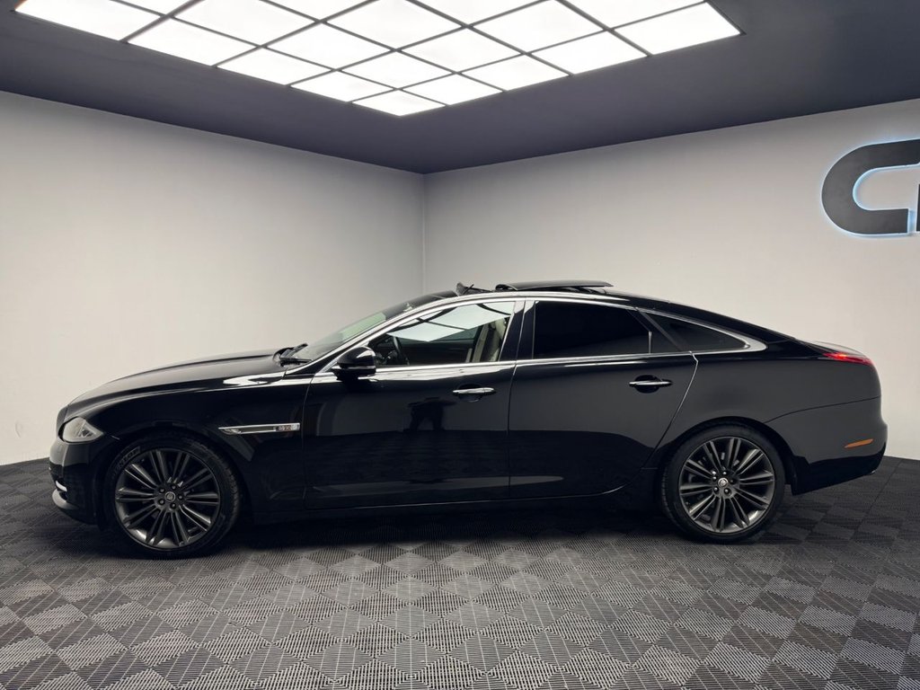 Used Jaguar XJ 2011 for sale - 77673638: Photo 16