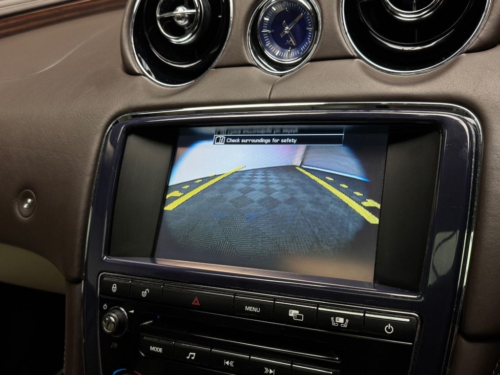 Used Jaguar XJ 2011 for sale - 77673638: Photo 34