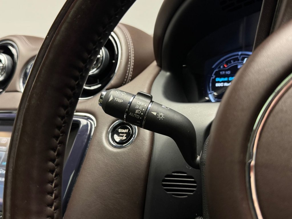 Used Jaguar XJ 2011 for sale - 77673638: Photo 41