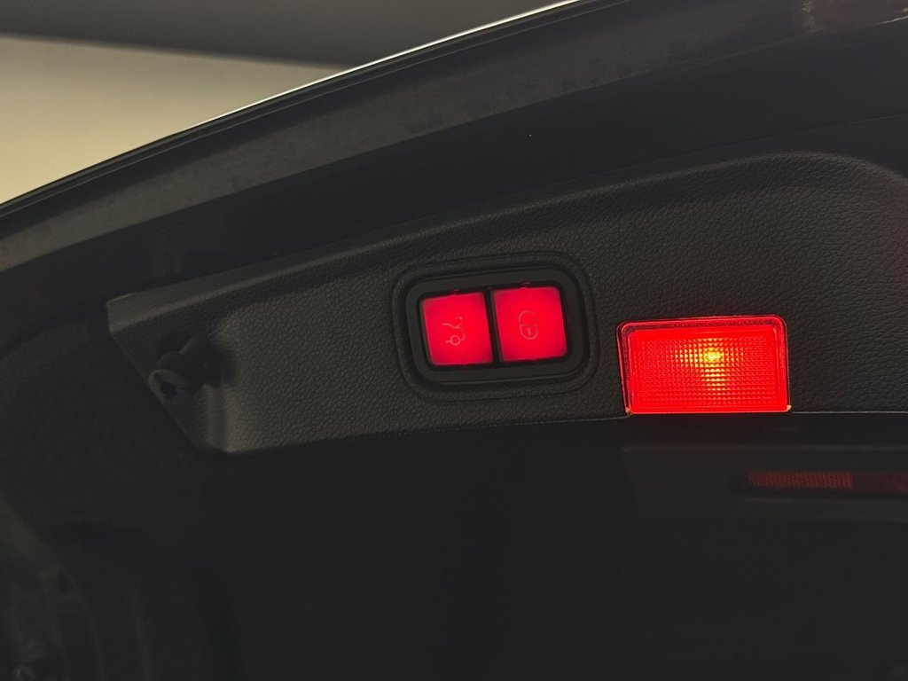 Used Mercedes-Benz C Class 2016 for sale - 76406929: Photo 42