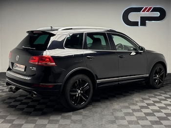 Used Volkswagen Touareg 2013 for sale - 79449686: Photo