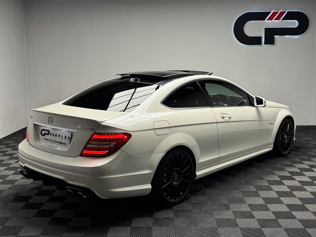 Used Mercedes-Benz C Class 2013 for sale - 76368013: Photo 2