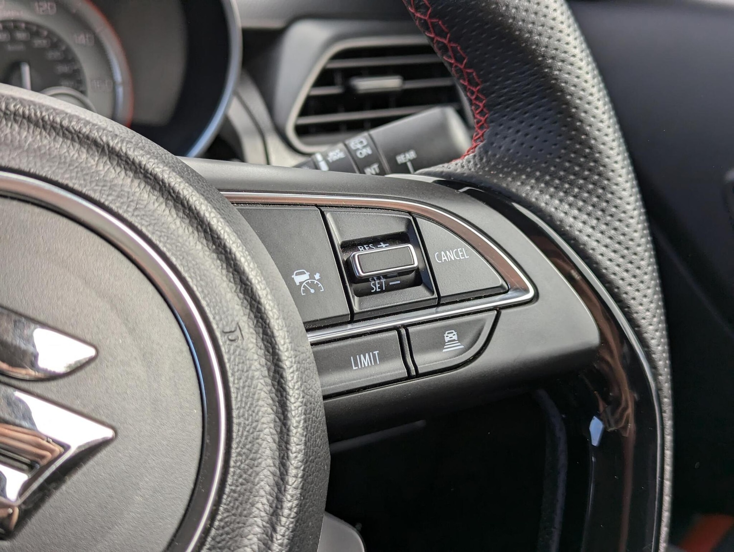 Used Suzuki Swift 2022 for sale - 76152034: Photo 16