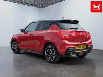 Used Suzuki Swift 2022 for sale - 76152034: Photo 2