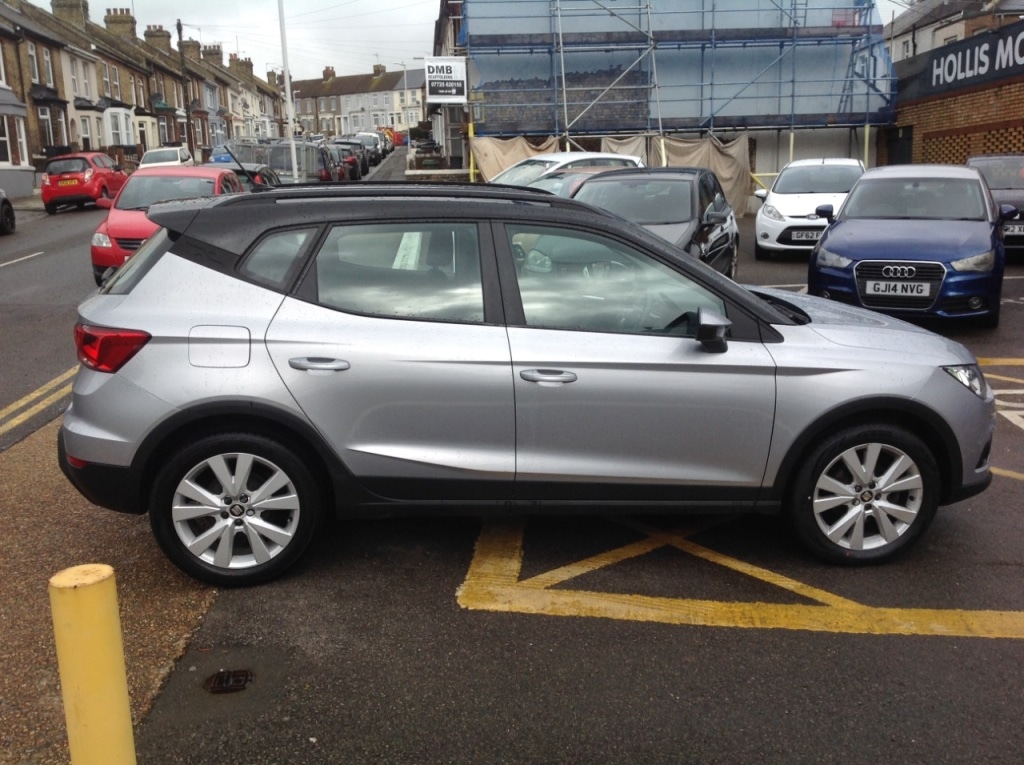Used SEAT Arona 2019 for sale - 76279332: Photo 2