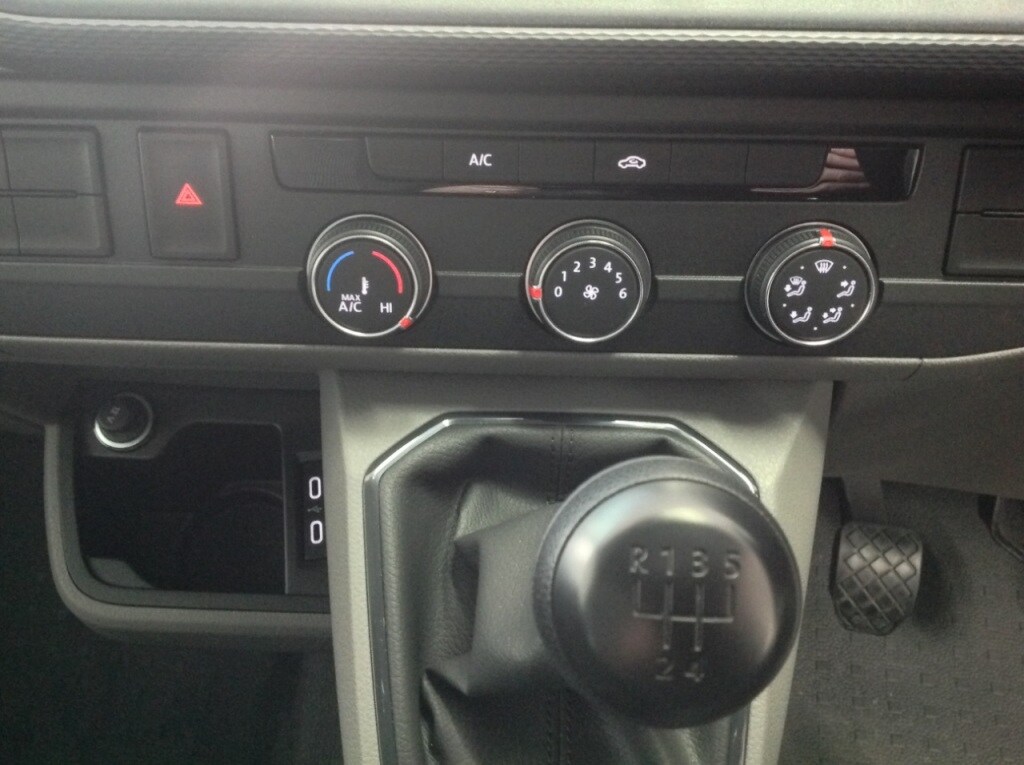 Used Volkswagen Transporter 2022 for sale - 76279329: Photo 11