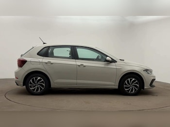 Used Volkswagen Polo 2023 for sale - 76279294: Photo