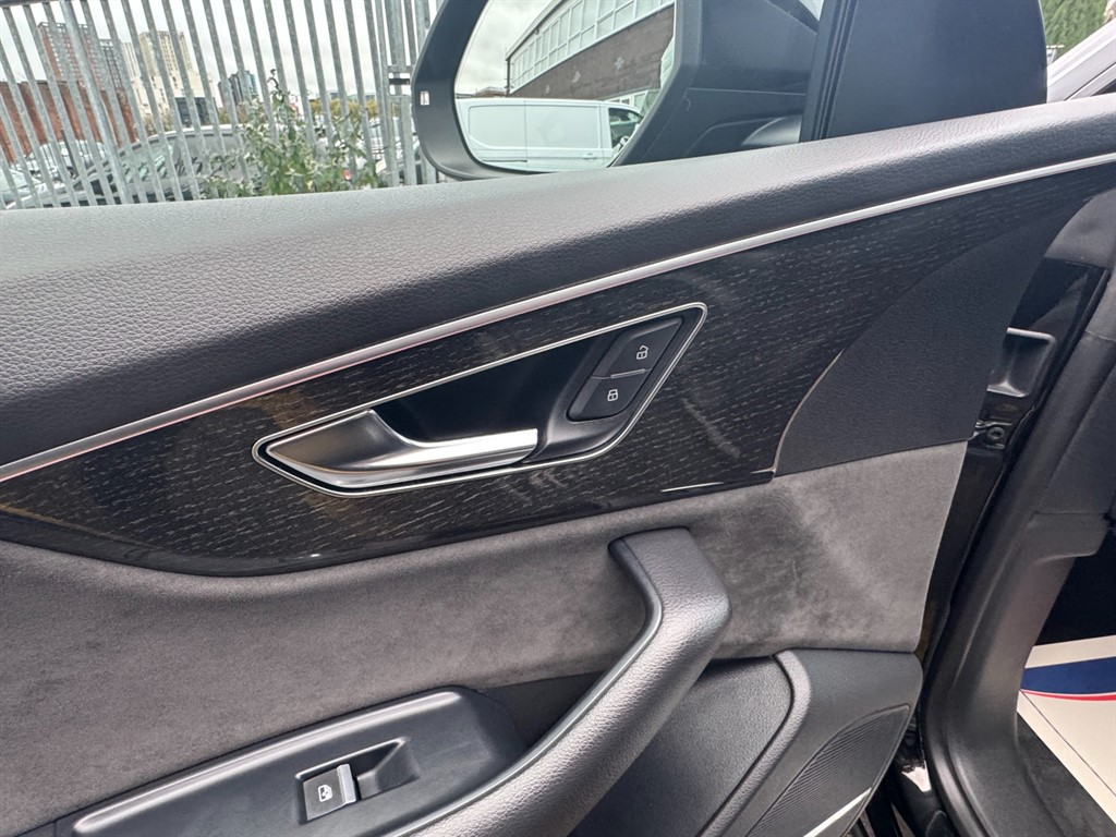 Used Audi Q8 2021 for sale - 76984375: Photo 36