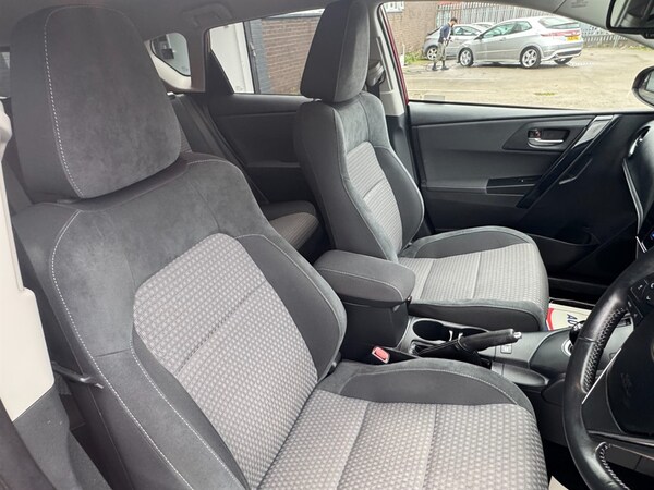 Used Toyota Auris 2018 for sale - 76184159: Photo 16