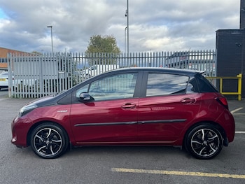 Used Toyota Yaris 2017 for sale - 76344241: Photo