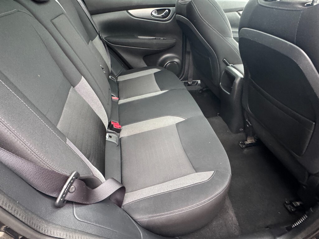 Used Nissan Qashqai 2017 for sale - 76184163: Photo 18