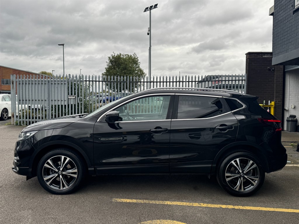 Used Nissan Qashqai 2017 for sale - 76184163: Photo 4