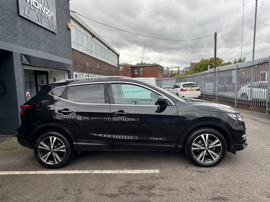 Used Nissan Qashqai 2017 for sale - 76184163: Photo 8