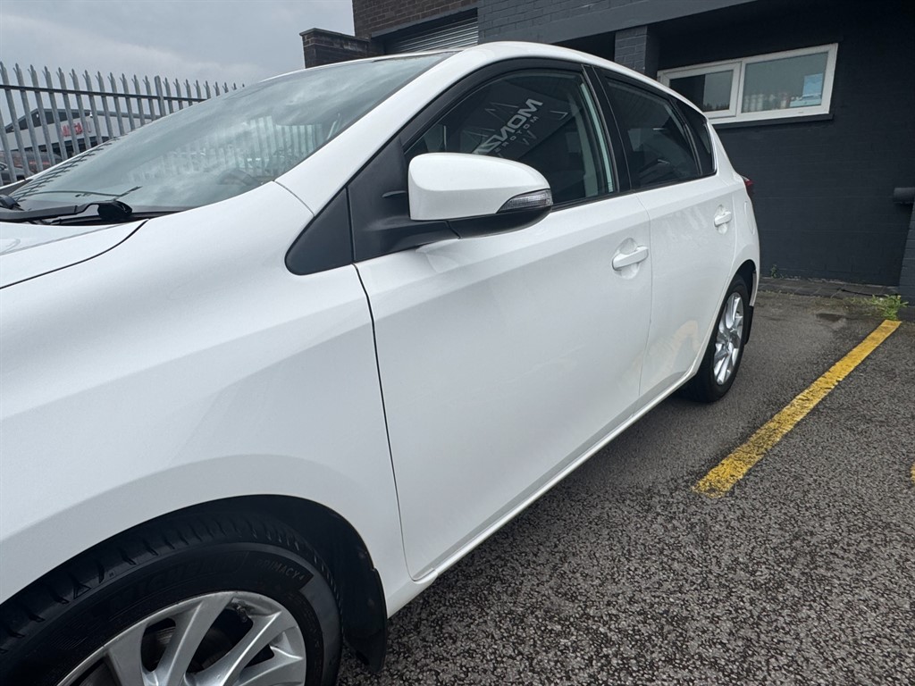 Vehicle 28