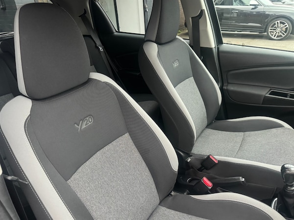 Used Toyota Yaris 2019 for sale - 75569981: Photo 14