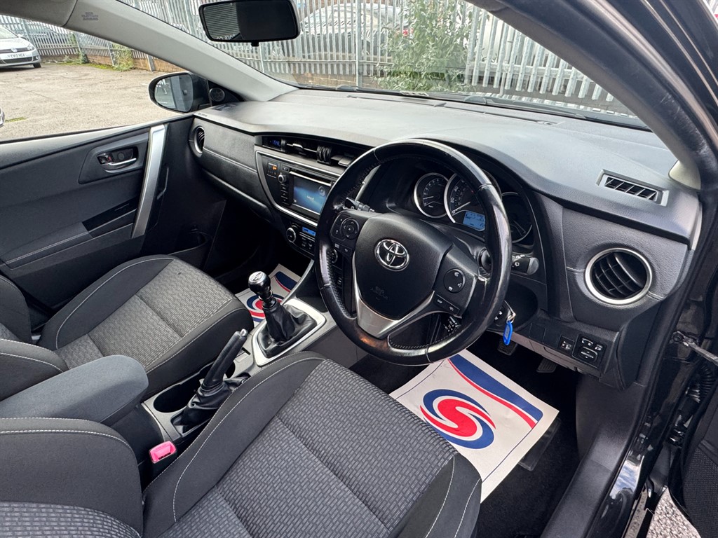 Used Toyota Auris 2015 for sale - 76221955: Photo 13