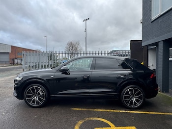 Used Audi Q8 2021 for sale - 76589958: Photo