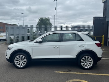 Used Volkswagen T-Roc 2019 for sale - 75738792: Photo
