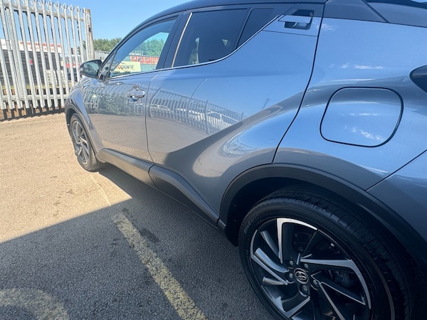 Used Toyota C-HR 2020 for sale - 75570253: Photo 30