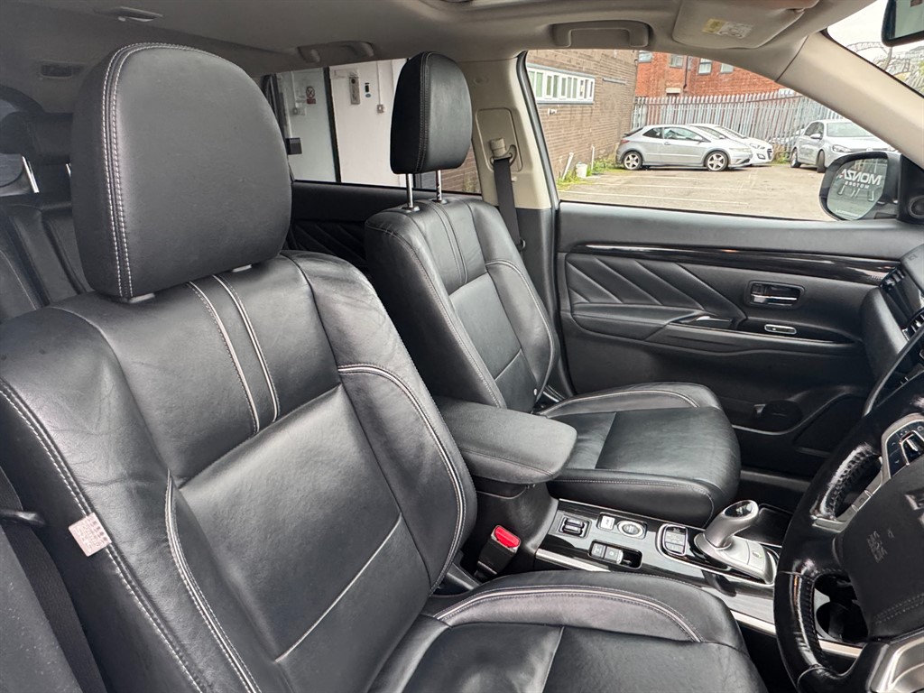 Used Mitsubishi Outlander 2018 for sale - 76276931: Photo 16