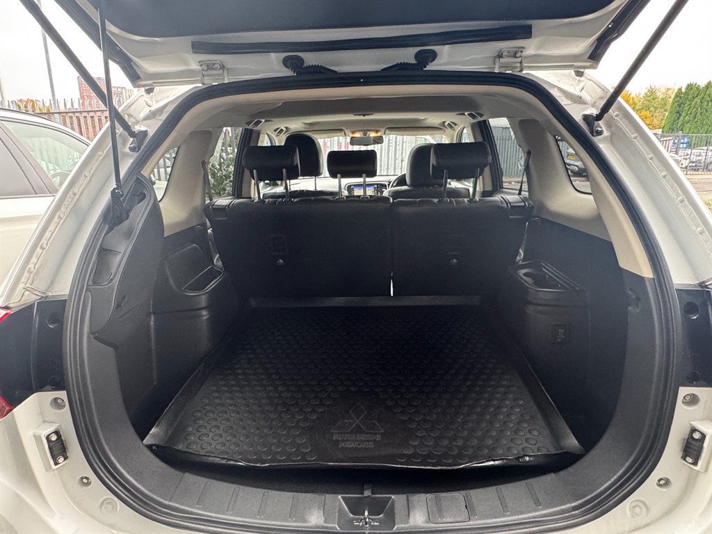 Used Mitsubishi Outlander 2018 for sale - 76276931: Photo 24