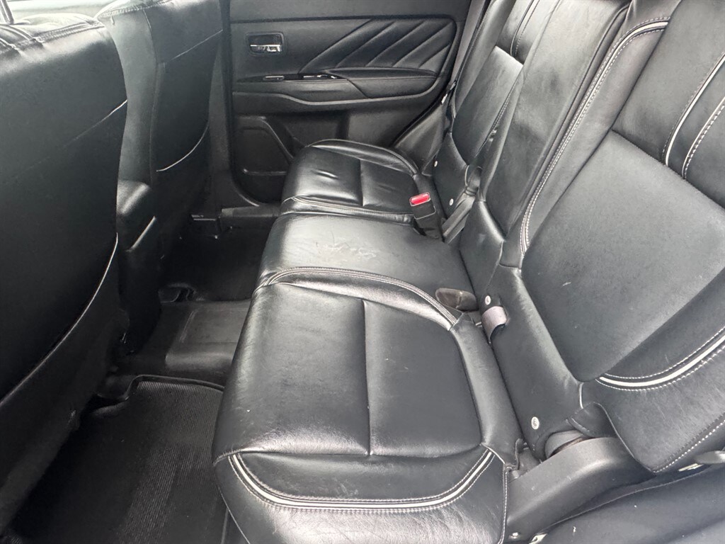 Used Mitsubishi Outlander 2018 for sale - 76276931: Photo 25