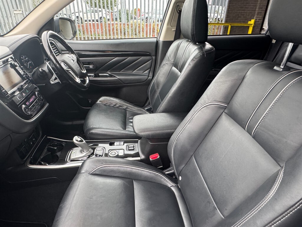 Used Mitsubishi Outlander 2018 for sale - 76276931: Photo 28