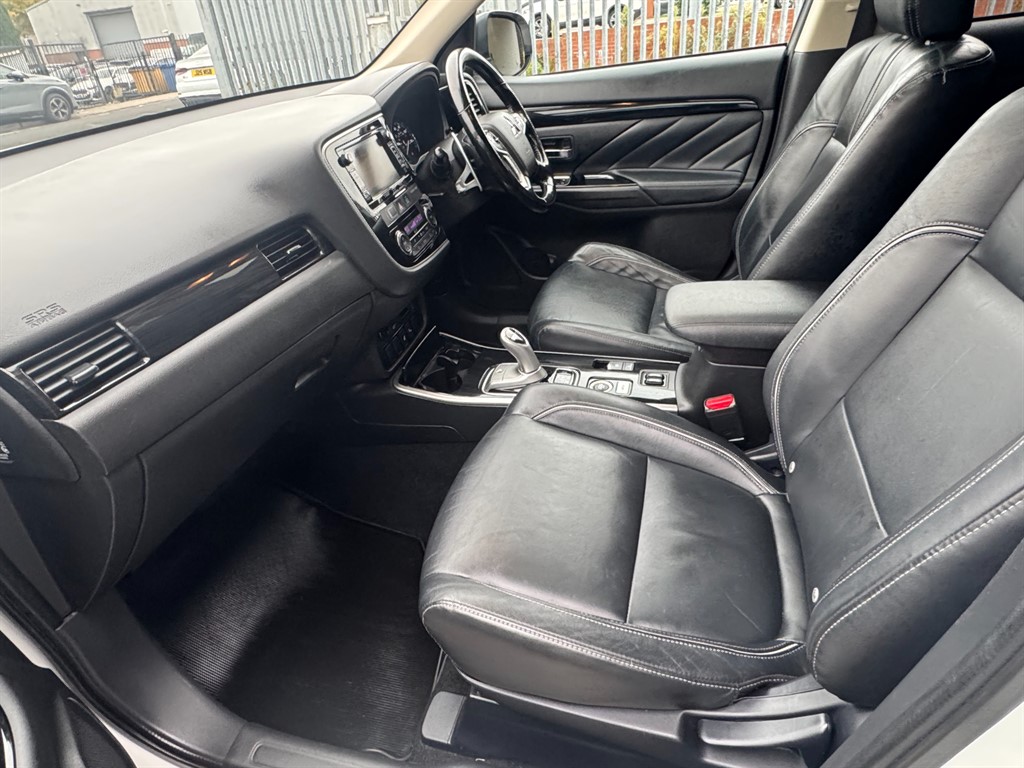 Used Mitsubishi Outlander 2018 for sale - 76276931: Photo 29