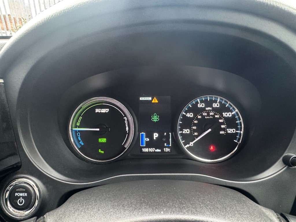 Used Mitsubishi Outlander 2018 for sale - 76276931: Photo 31