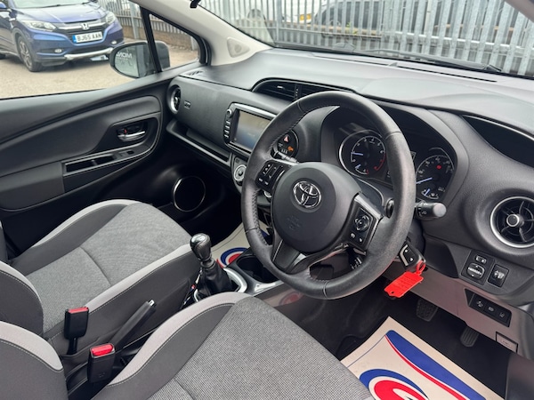 Used Toyota Yaris 2019 for sale - 75570535: Photo 14