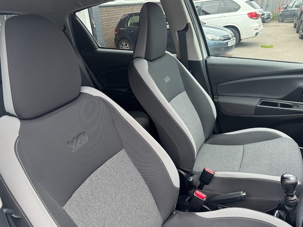 Used Toyota Yaris 2019 for sale - 75570535: Photo 15