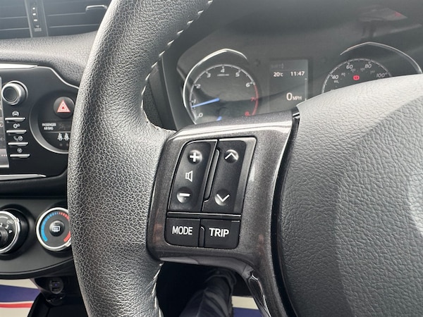 Used Toyota Yaris 2019 for sale - 75570535: Photo 36
