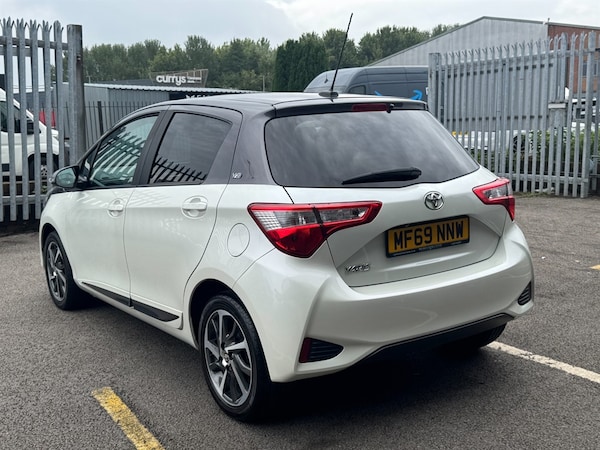 Used Toyota Yaris 2019 for sale - 75570535: Photo 5