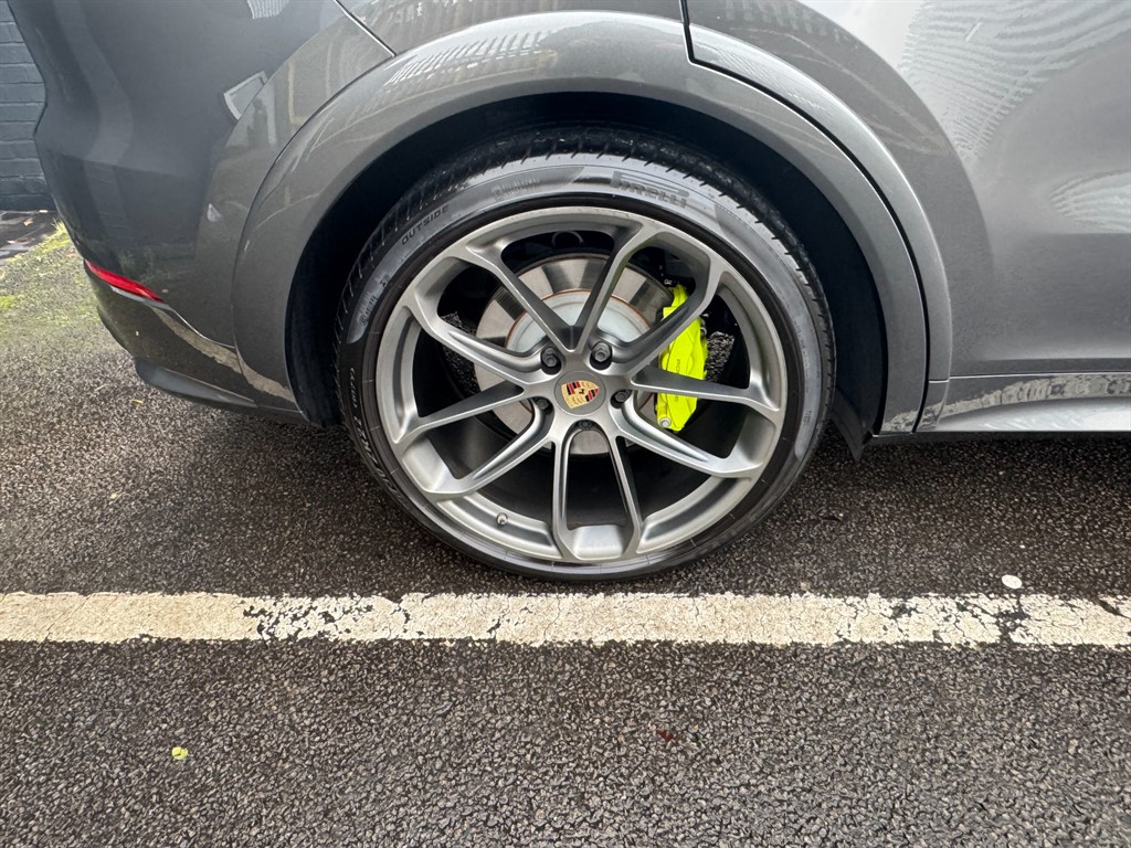 Used Porsche Cayenne 2023 for sale - 77013243: Photo 12