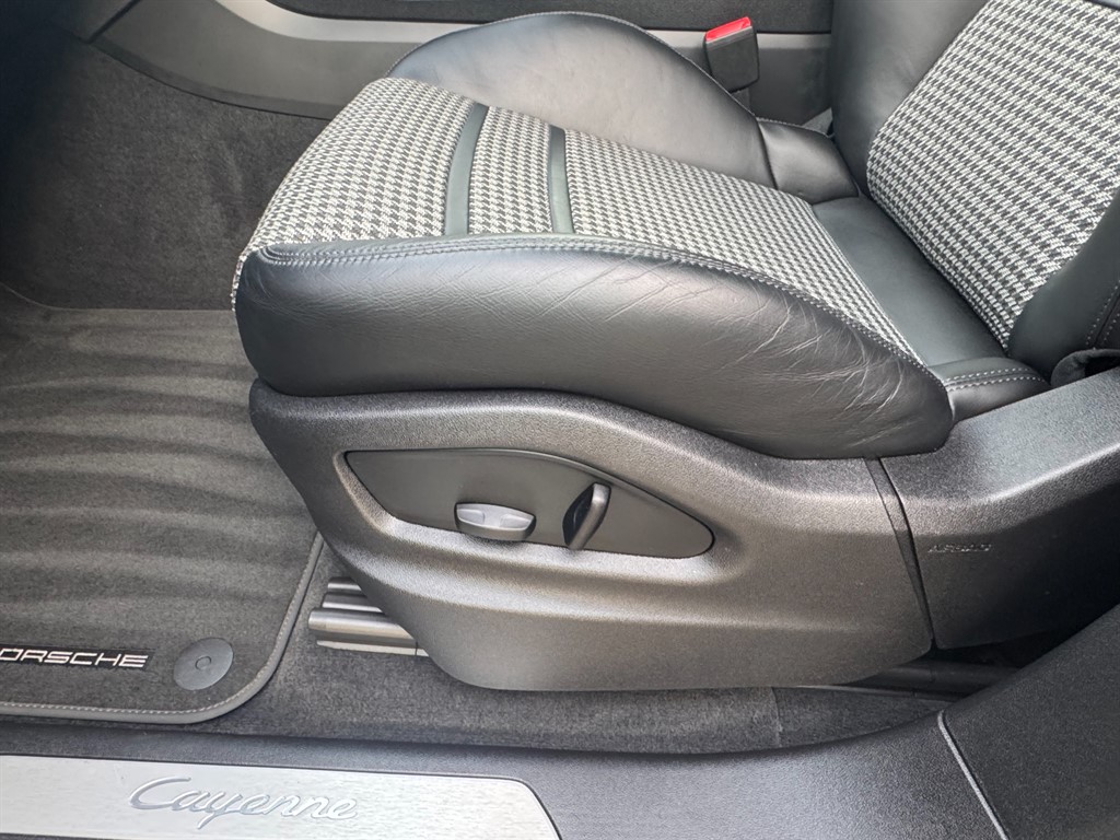 Used Porsche Cayenne 2023 for sale - 77013243: Photo 33