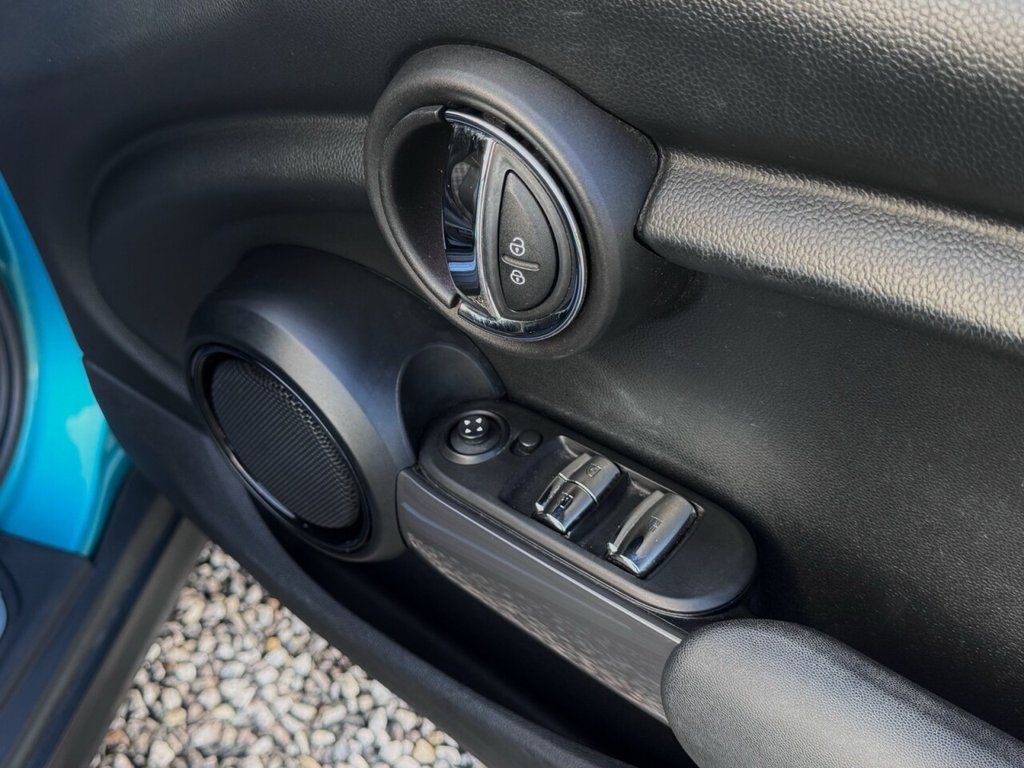 Used MINI Convertible 2017 for sale - 76867966: Photo 36