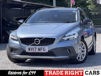 Used Volvo V40 Cross Country 2017 for sale - 78996795: Photo