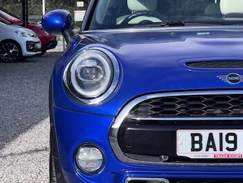 Used MINI Hatch 2019 for sale - 77798152: Photo