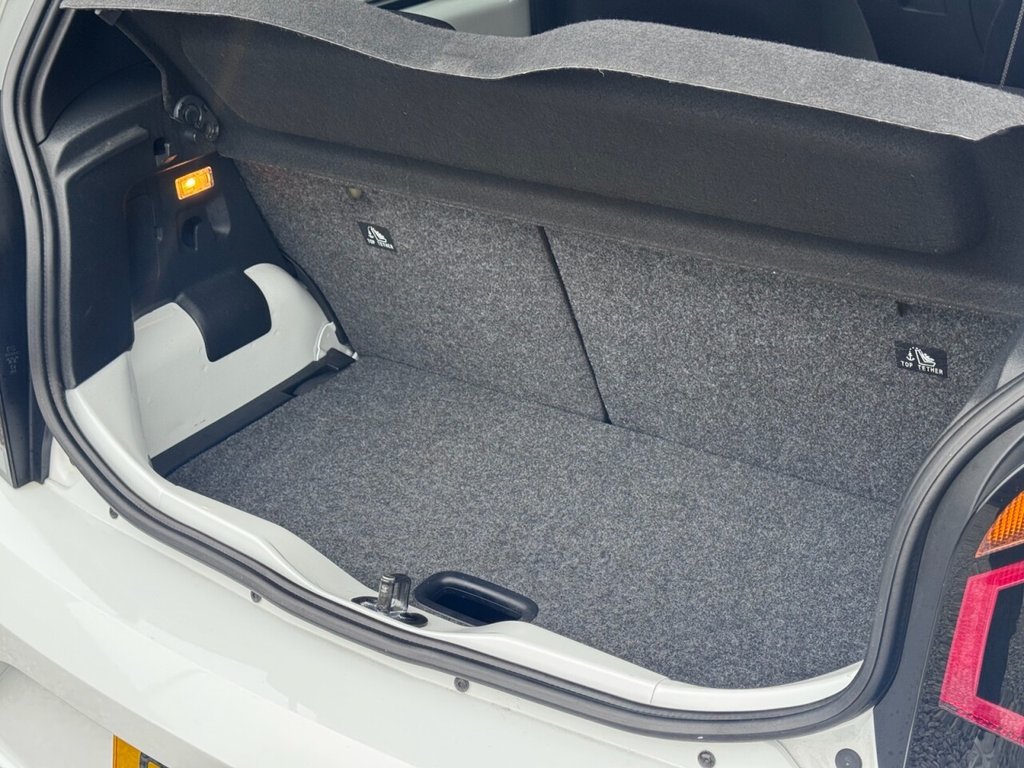 Used Volkswagen up! 2022 for sale - 76950610: Photo 24