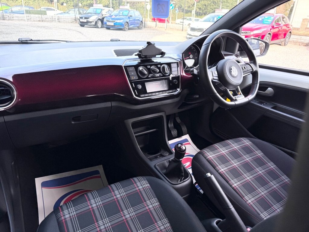 Used Volkswagen up! 2022 for sale - 76950610: Photo 45