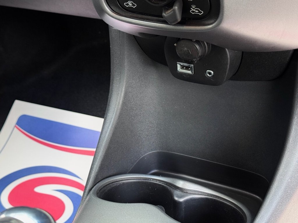 Used Toyota AYGO 2021 for sale - 76758645: Photo 45