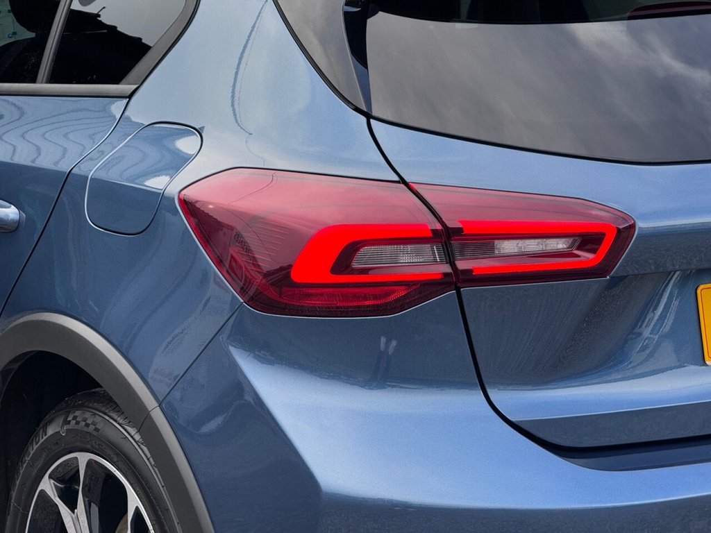 Used Ford Focus 2022 for sale - 76768755: Photo 16