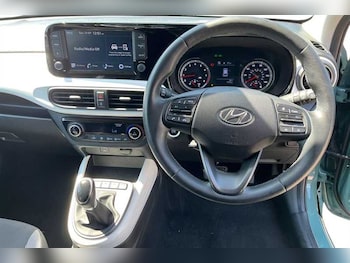 Used Hyundai i10 2023 for sale - 79189775: Photo